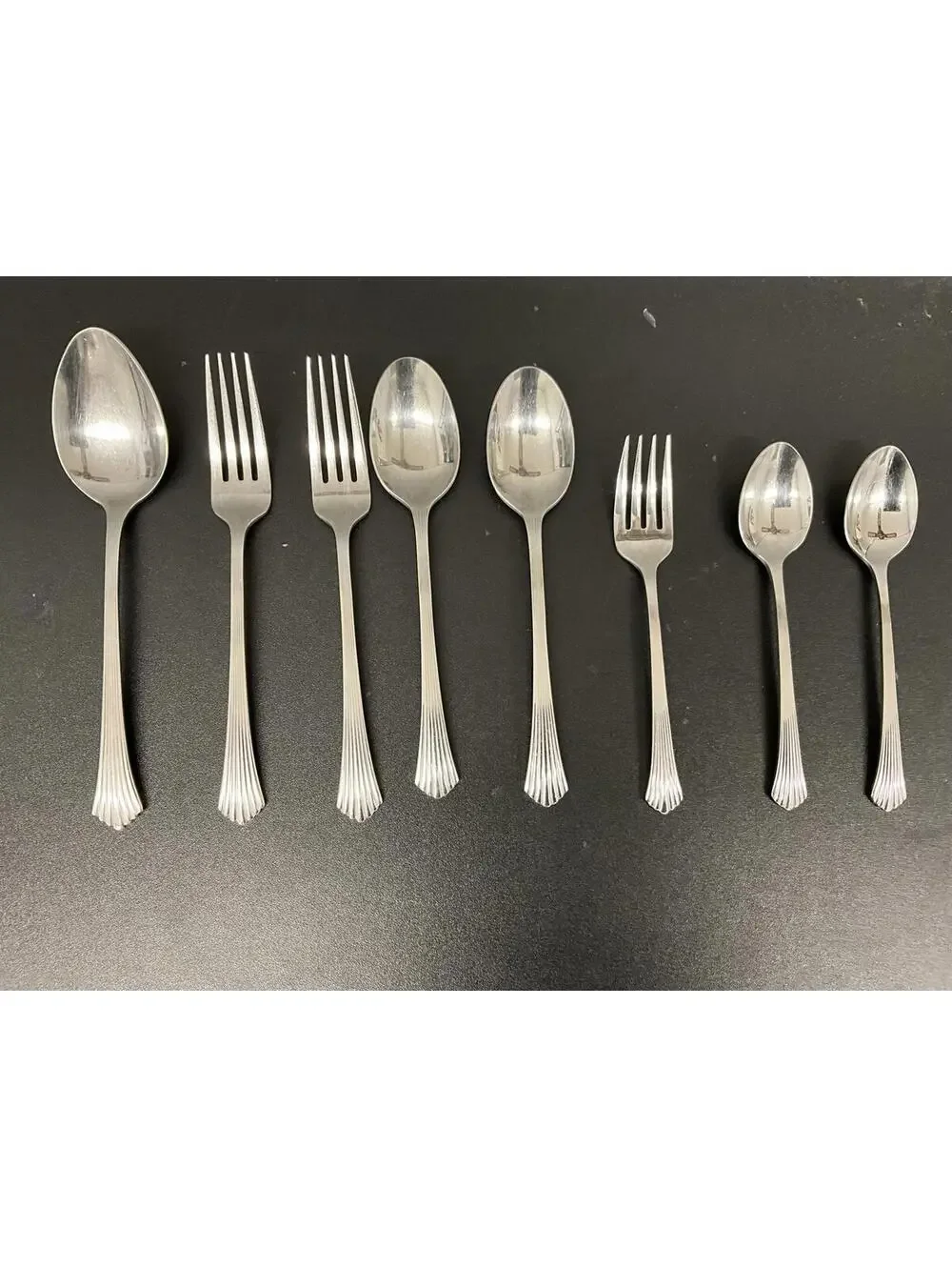 Royal Gallery Arcacia 8pc Stainless Steel Flatware